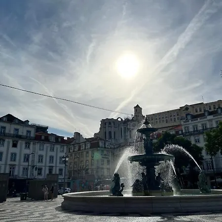 In The Heart Of Historic On Rua Augusta *