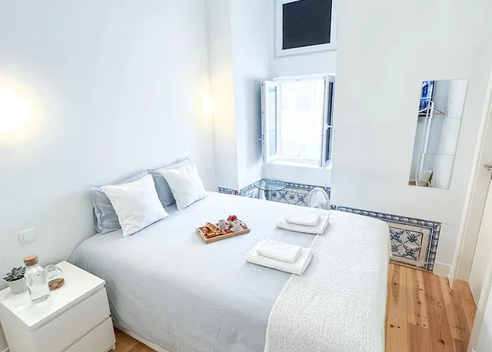 Room In The Heart Of Historic Lisbon On Rua Augusta * Lisboa