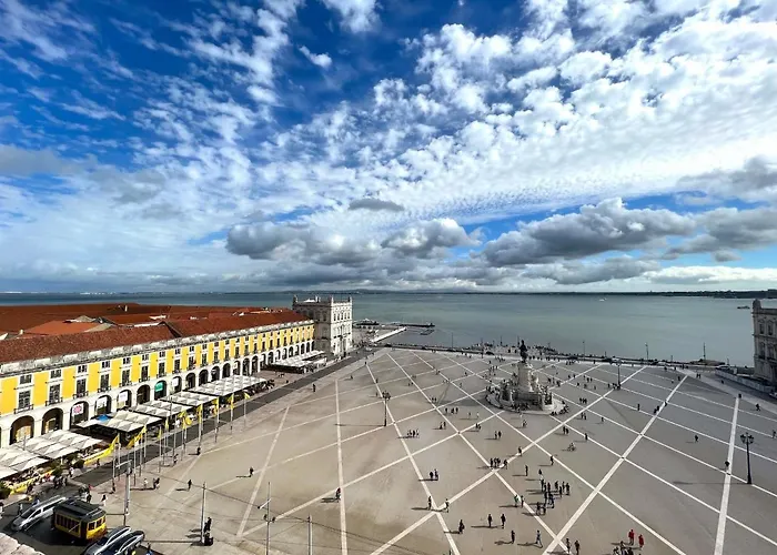 In The Heart Of Historic On Rua Augusta